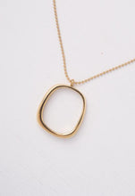 Load image into Gallery viewer, Hyacinth Gold Pendant Necklace