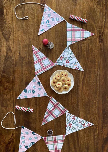 Holly Jolly Bunting