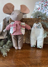 Load image into Gallery viewer, Jolly the Mouse